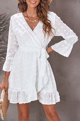 Robe à volants et à surplis à pois suisses